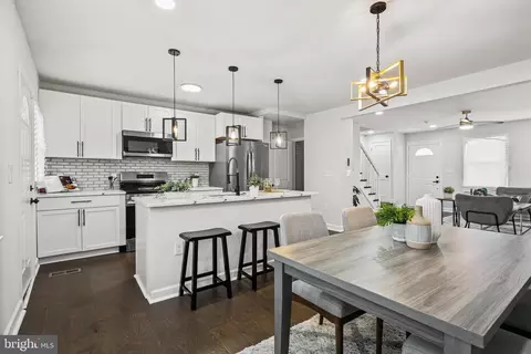 Entry Way - 1324 Kitmore Rd, Baltimore, MD 21239 photo 1 of 3