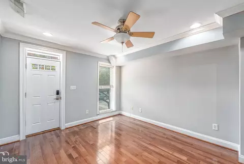 518 Scott St, Baltimore, MD 21230 photo 2
