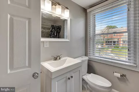 3927 Yolando Rd, Baltimore, MD 21218 photo 28
