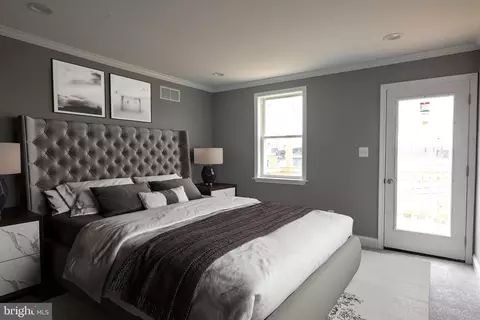 Bedroom - 2227 E Biddle St, Baltimore, MD 21213 photo 3 of 3