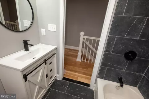 Entry Way - 2227 E Biddle St, Baltimore, MD 21213 photo 4 of 5