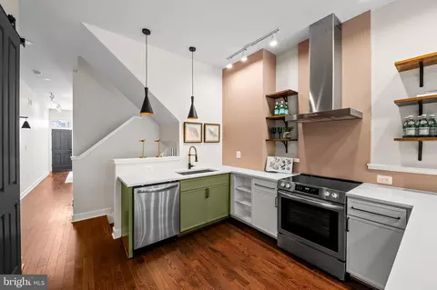 432 E 22nd St, Baltimore, MD 21218 photo 10