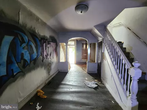 Entry Way - 2122 E North Ave, Baltimore, MD 21213 photo 2 of 5