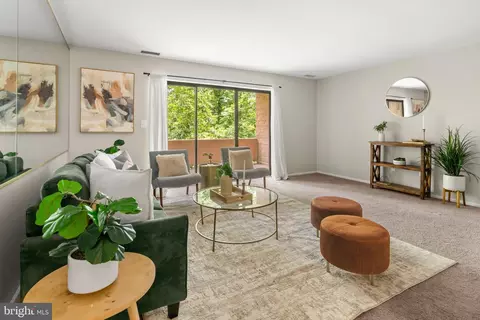 Living - 2901 Fallstaff Rd #305, Baltimore, MD 21209 photo 1 of 1