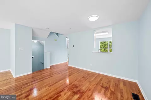 5210 Tabard Ct, Baltimore, MD 21212 photo 8