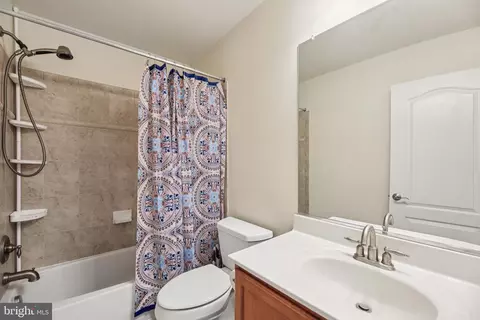 Bath - 1420 Harper St, Baltimore, MD 21230 photo 2 of 2