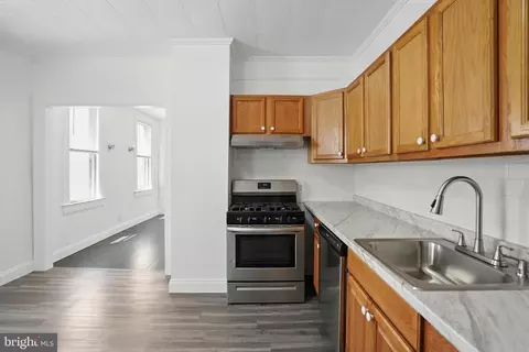 Entry Way - 2105 Maisel St, Baltimore, MD 21230 photo 2 of 6