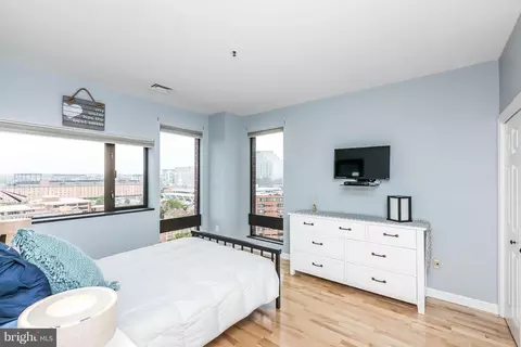 Bedroom - 10 E Lee St #1209, Baltimore, MD 21202 photo 3 of 3
