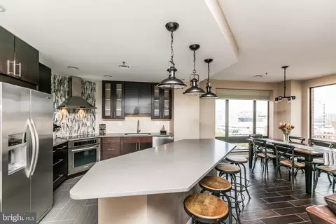 10 E Lee St #1209, Baltimore, MD 21202
