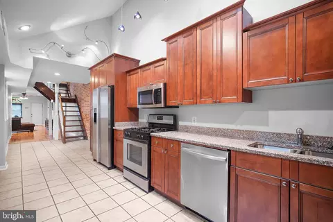 1909 Fleet St, Baltimore, MD 21231 photo 1