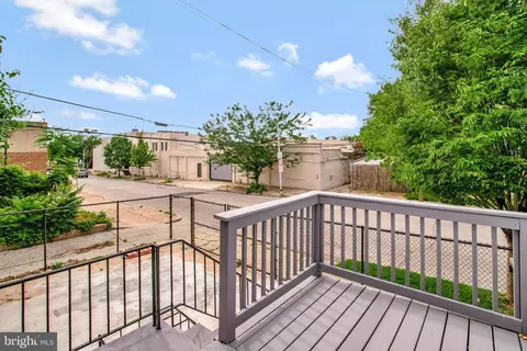 Exterior - 2201 N Pulaski St, Baltimore, MD 21217 photo 10 of 10