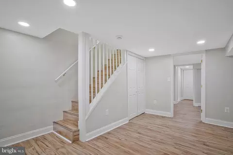 Entry Way - 2201 N Pulaski St, Baltimore, MD 21217 photo 6 of 8