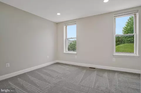 Bedroom - 2201 N Pulaski St, Baltimore, MD 21217 photo 1 of 3