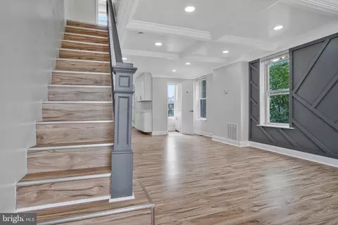Entry Way - 2201 N Pulaski St, Baltimore, MD 21217 photo 1 of 8