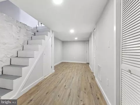 Entry Way - 2623 W Cold Spring Ln, Baltimore, MD 21215 photo 2 of 2