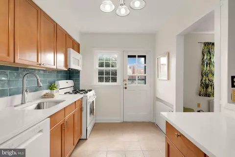 Kitchen - 3903 Kimble Rd, Baltimore, MD 21218 photo 2 of 3