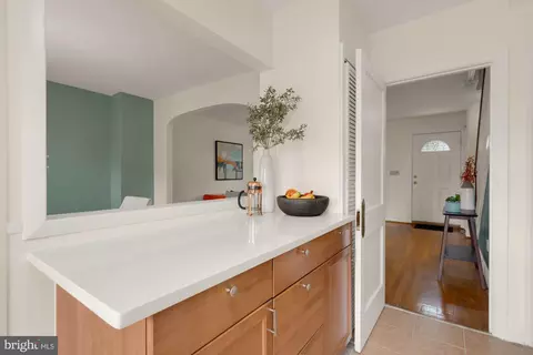 Entry Way - 3903 Kimble Rd, Baltimore, MD 21218 photo 1 of 2