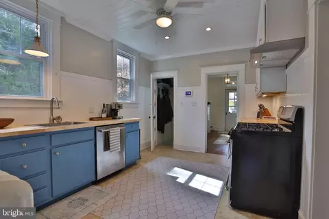 406 Winston Ave, Baltimore, MD 21212 photo 10