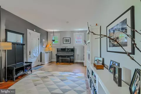 614 Hollen Rd, Baltimore, MD 21212 photo 5
