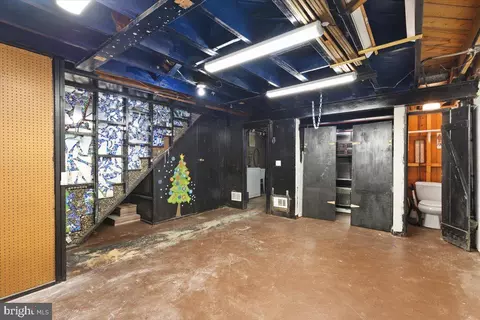 22 Mardrew Rd, Baltimore, MD 21229 photo 23