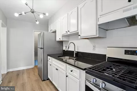 5334 Cuthbert Ave, Baltimore, MD 21215 photo 9