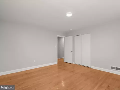 Bedroom - 714 Stamford Rd, Baltimore, MD 21229 photo 3 of 8