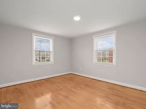 Bedroom - 714 Stamford Rd, Baltimore, MD 21229 photo 5 of 8