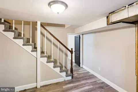Entry Way - 3913 Kenyon Ave, Baltimore, MD 21213 photo 7 of 7