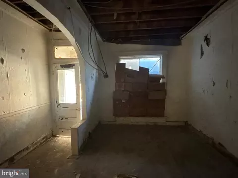 Entry Way - 22 Wheeler Ave, Baltimore, MD 21223 photo 1 of 6