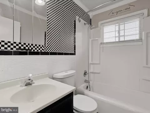 6222 Catalpha Rd, Baltimore, MD 21214 photo 22