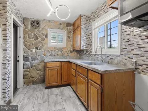 6222 Catalpha Rd, Baltimore, MD 21214 photo 12