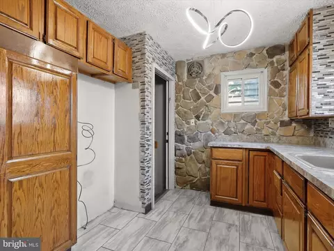 6222 Catalpha Rd, Baltimore, MD 21214 photo 14