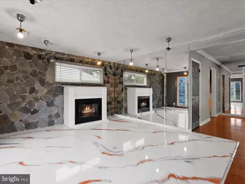 6222 Catalpha Rd, Baltimore, MD 21214 photo 2