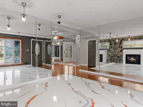 6222 Catalpha Rd, Baltimore, MD 21214 photo 3