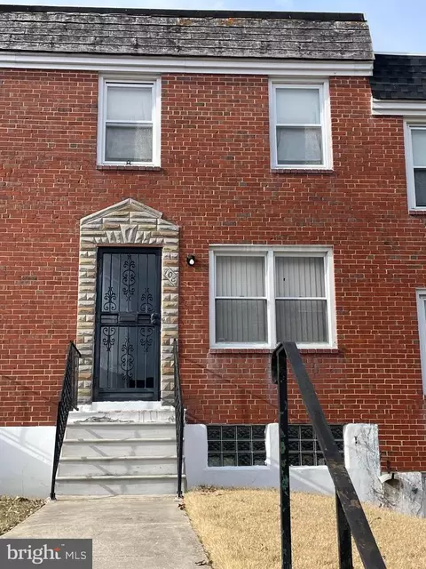 708 Bethnal Rd, Baltimore, MD 21229 photo 2