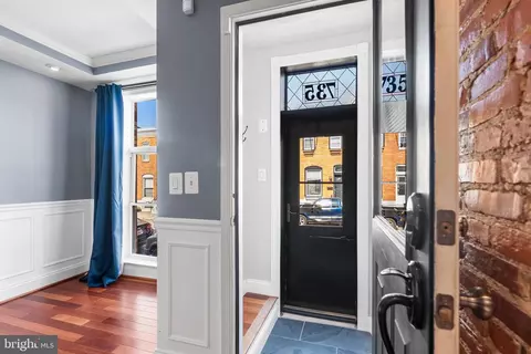 Entry Way - 735 S Decker Ave, Baltimore, MD 21224 photo 1 of 8