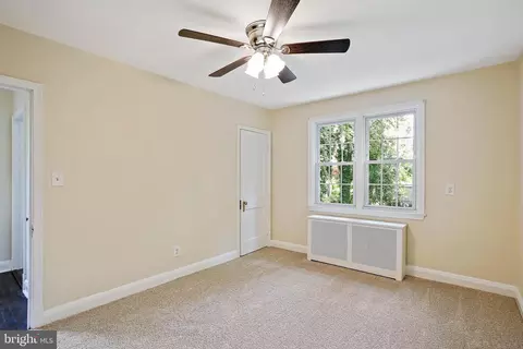 Bedroom - 4713 Elsrode Ave, Baltimore, MD 21214 photo 5 of 5