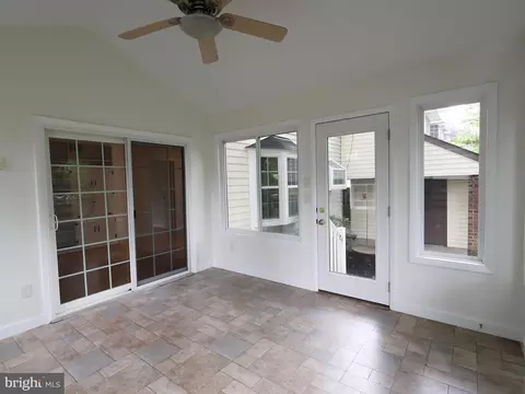 Other - 710 Hunting Pl, Baltimore, MD 21229 photo 5 of 12