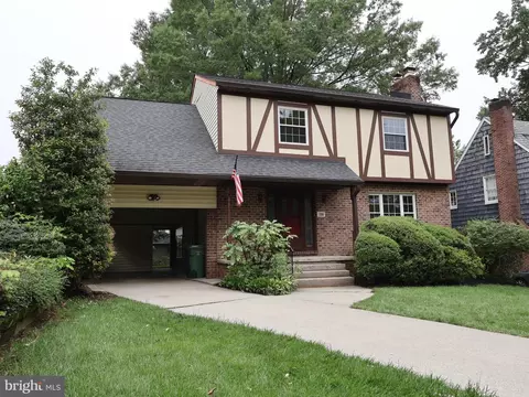 Exterior - 710 Hunting Pl, Baltimore, MD 21229 photo 3 of 9