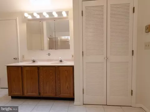 Other - 710 Hunting Pl, Baltimore, MD 21229 photo 7 of 12
