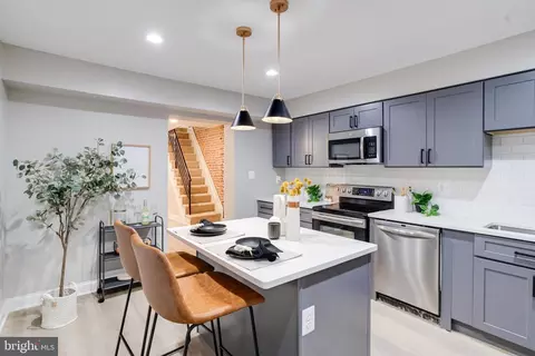 Kitchen - 3910 E Pratt St, Baltimore, MD 21224 photo 3 of 4