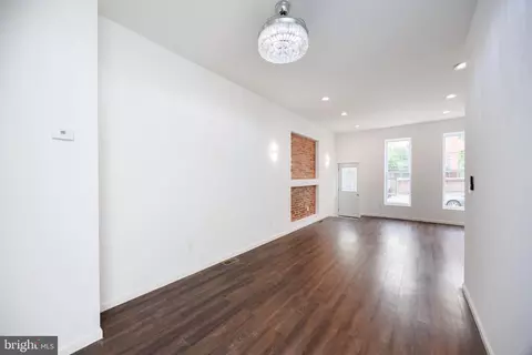 Living - 721 E 22nd St, Baltimore, MD 21218 photo 3 of 7