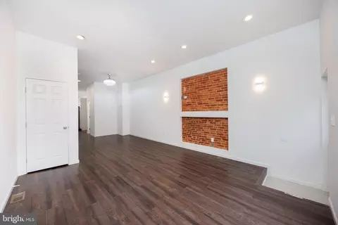 Living - 721 E 22nd St, Baltimore, MD 21218 photo 4 of 7