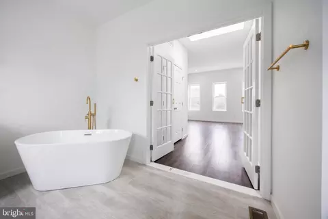 Entry Way - 721 E 22nd St, Baltimore, MD 21218 photo 9 of 9