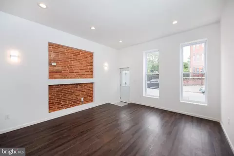 Living - 721 E 22nd St, Baltimore, MD 21218 photo 5 of 7