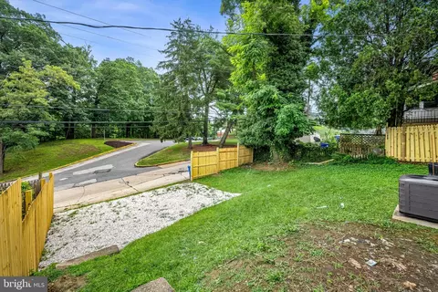 4577 Derby Manor Dr, Baltimore, MD 21215 photo 32