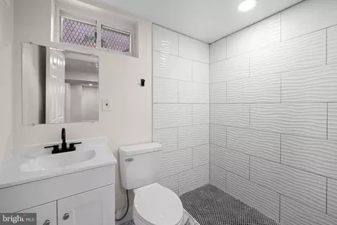 4577 Derby Manor Dr, Baltimore, MD 21215 photo 24