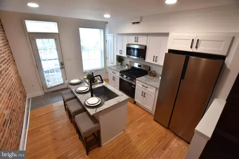 2902 Hudson St, Baltimore, MD 21224 photo 2
