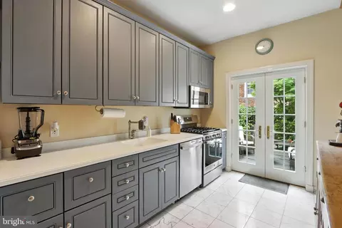 Kitchen - 916 William St, Baltimore, MD 21230 photo 1 of 2