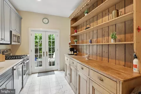 Kitchen - 916 William St, Baltimore, MD 21230 photo 2 of 2